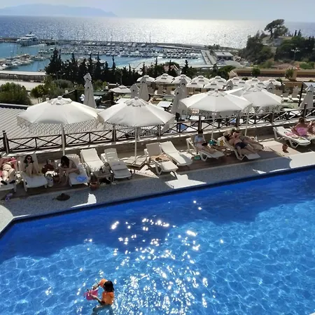 Suhan Seaport 4* קוסדסי