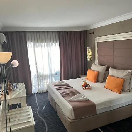 Suhan Seaport Otel 4*