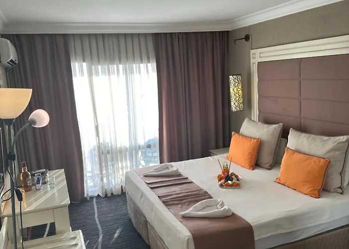 Suhan Seaport ホテル 4*