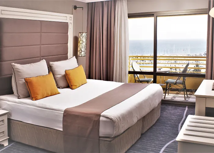 Suhan Seaport 4* Kusadası