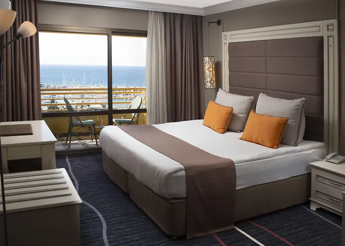 Suhan Seaport 4* Kusadası