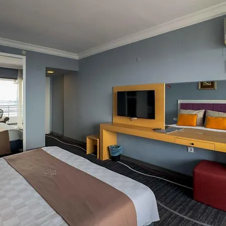 Suhan Seaport מלון 4*