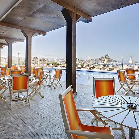 Suhan Seaport 4* קוסדסי