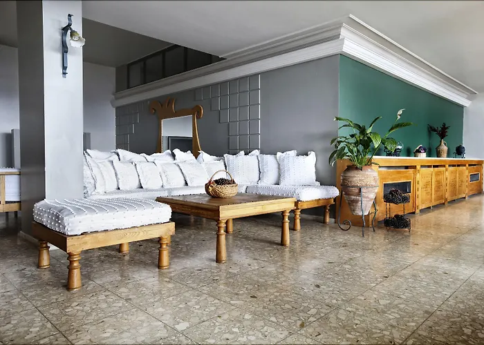 Отель Suhan Seaport Кушадасы