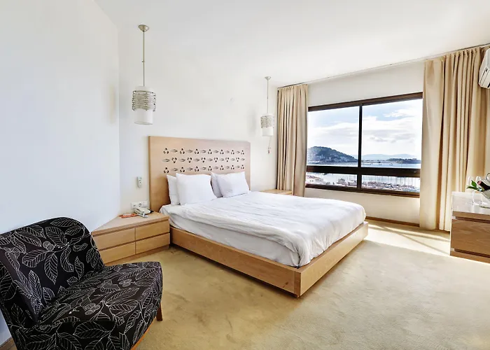 Suhan Seaport Hotel